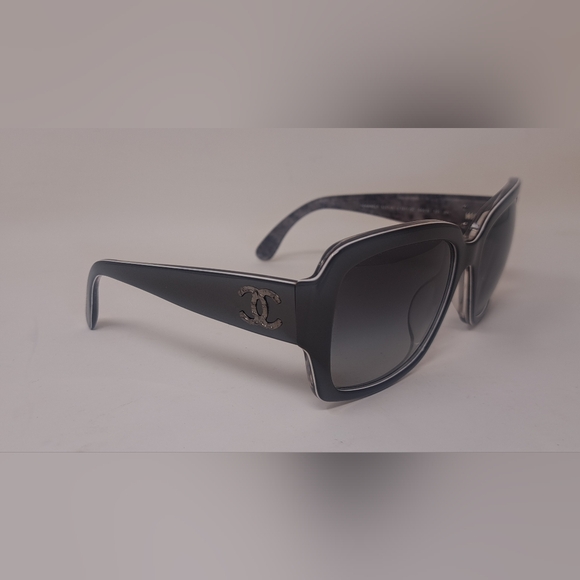 NWOT Chanel Women's Sunglasses Gradient Tint CC Logo 5221-A 56-19-135 - Picture 10 of 16